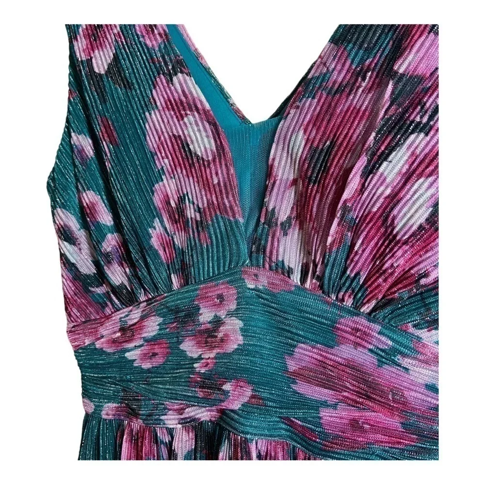 NIGHTWAY Floral-Print Pleated Gown NWT - Picture 5 of 9